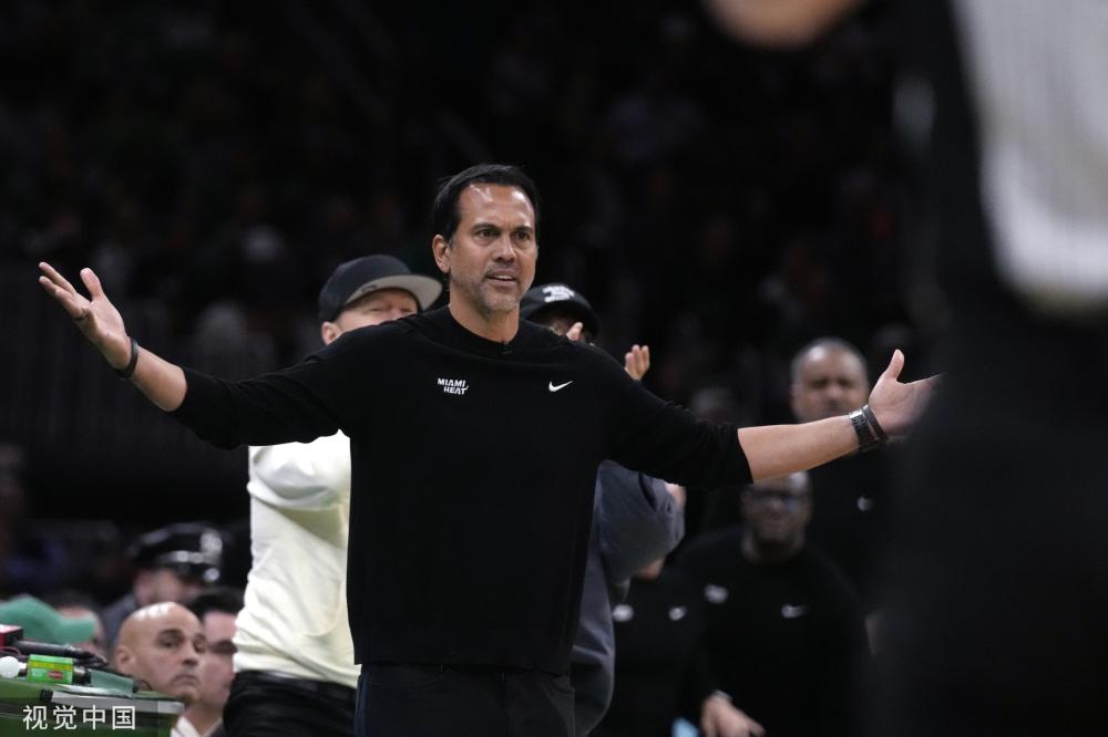 在关键比赛 在关键比赛